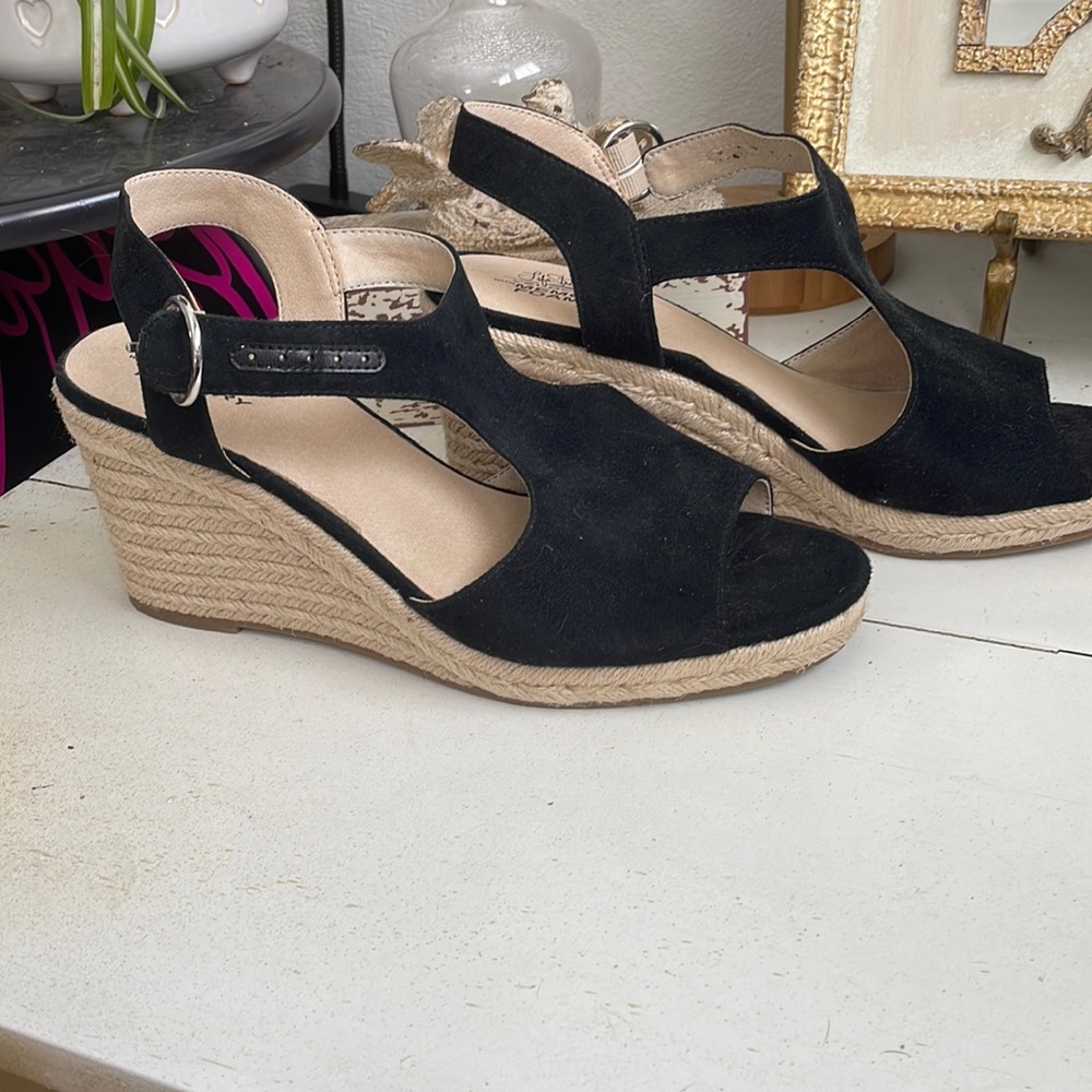 Suede wedges